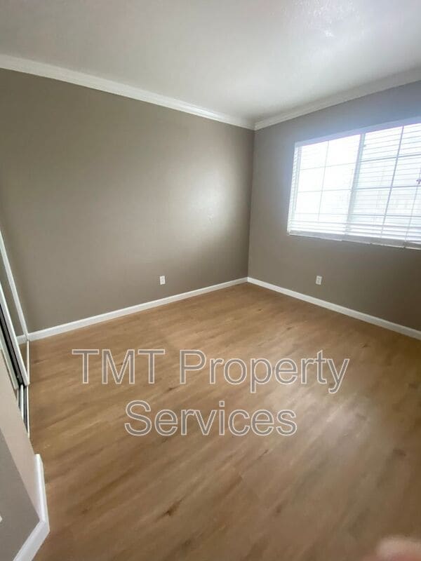 Building Photo - 8966 Forked Creek Way