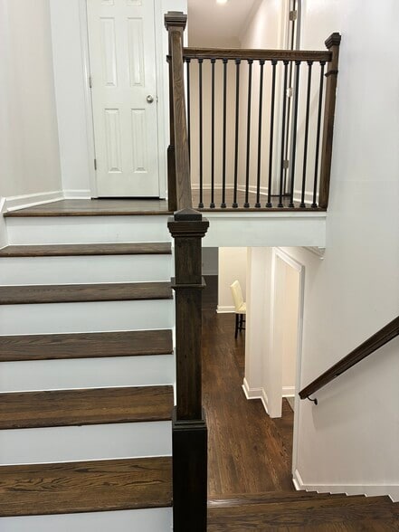 Building Photo - 1744 Woodcliff Pl NE