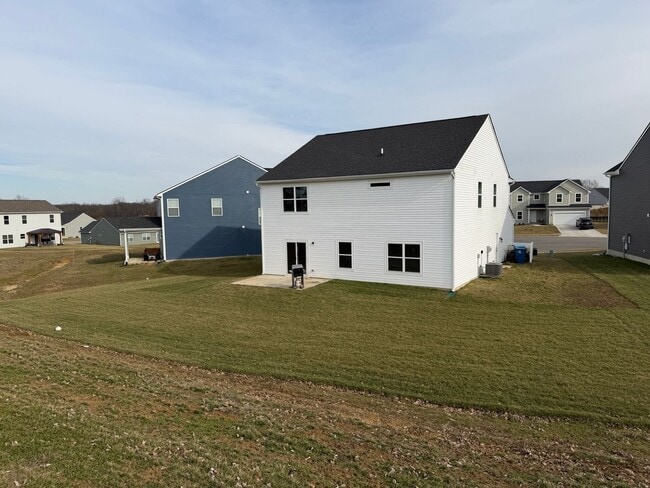 Building Photo - Newly Built 4-Bedroom Home for Rent in Old Heritage Neighborhood – Shelbyville, KY