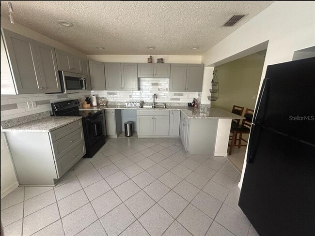 Building Photo - 3303 Minnow Creek Dr
