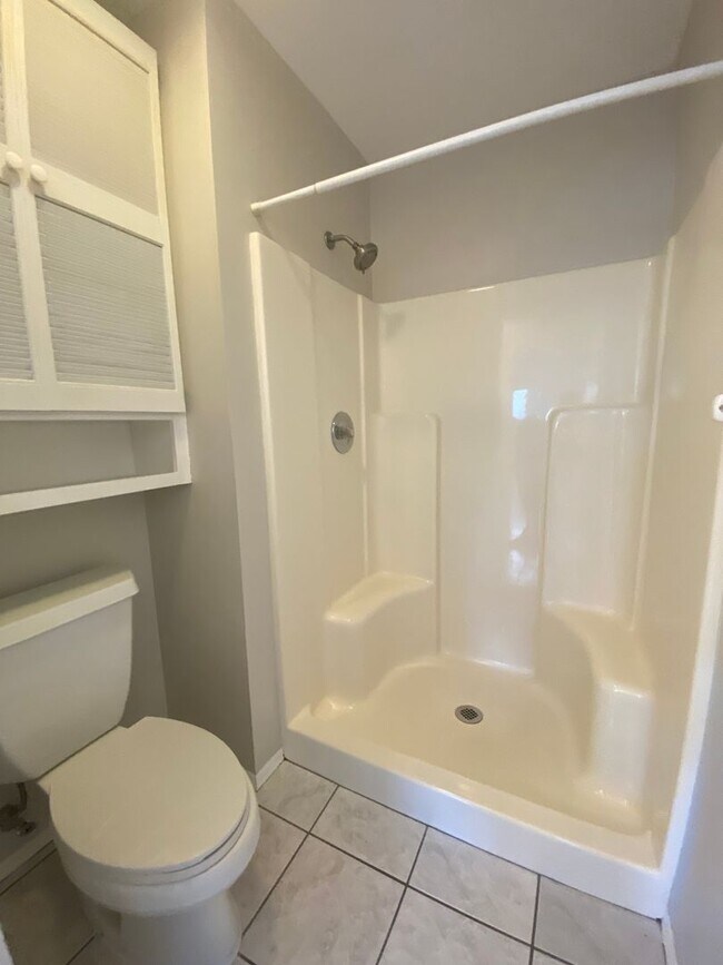 Building Photo - 3300 Loveland Blvd