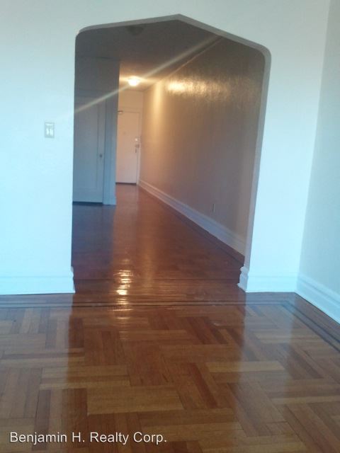 Building Photo - 466 Highland Ave