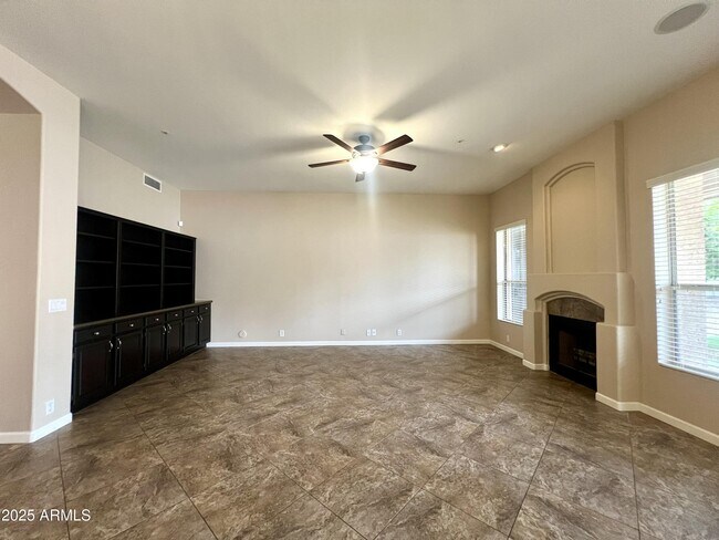 Building Photo - 24011 N 74th St