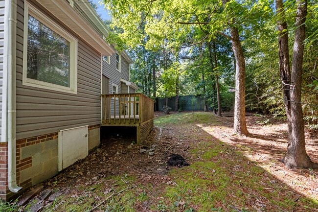 Building Photo - 3 bedroom single family home