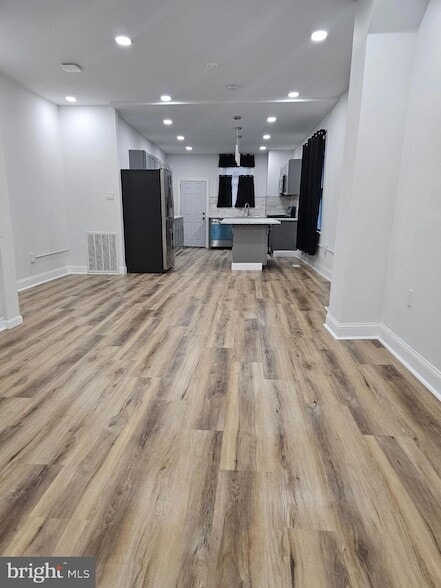 Building Photo - 3270 N Marston St