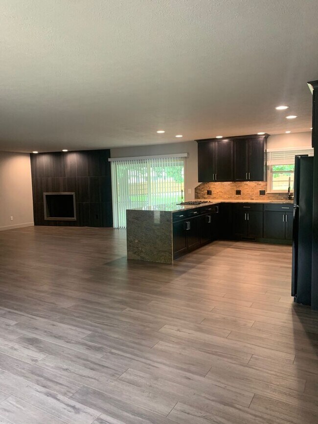 Building Photo - Brentwood South Subdivision - Completely Remodeled 3 Bedroom 2 Bath Home With Huge Backyard!