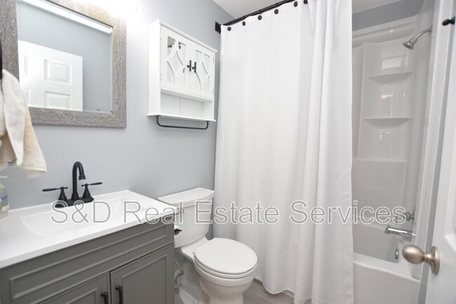 Building Photo - 8212 Riverboat Dr