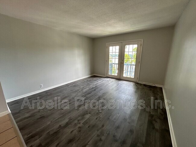 Building Photo - 103 Angeline Dr