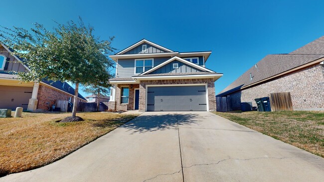 Building Photo - Beautiful home in Creek Meadow