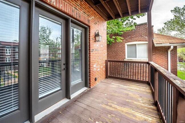 Balcony - 6416 Cates Ave