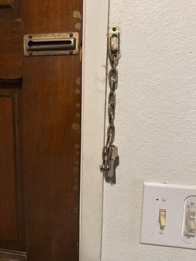 Building Photo - 3Br 3Ba House with Pool Across- RIVERFRONT with Balcony Observation Deck