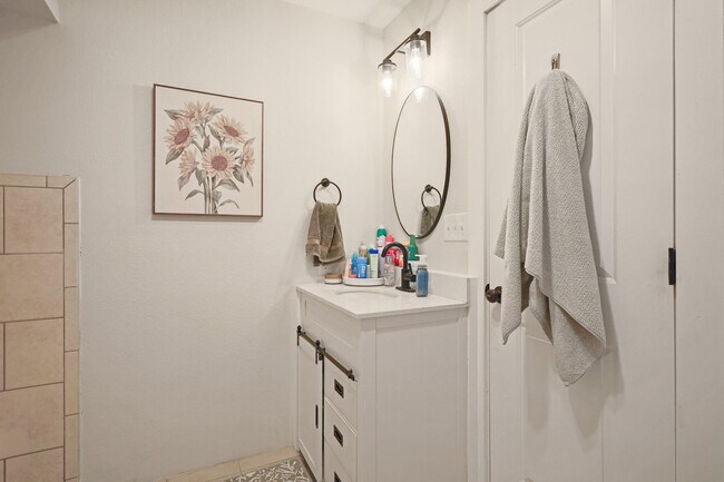 Building Photo - 4302 42nd St