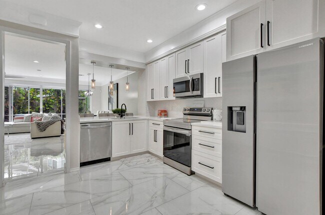 Building Photo - 5469 Grand Park Pl