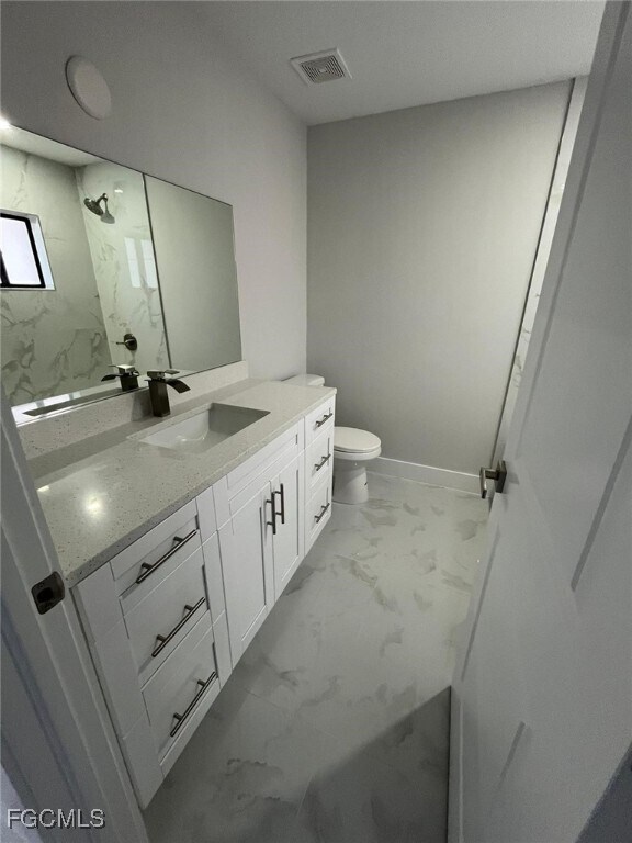 Building Photo - 241 Narthex Ave S