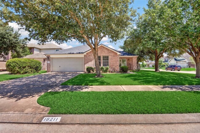 Building Photo - 18211 Doral Rock Ct