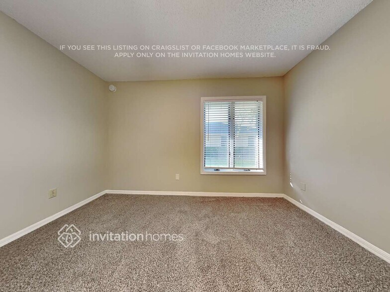 Building Photo - 9305 Pebble Creek Dr