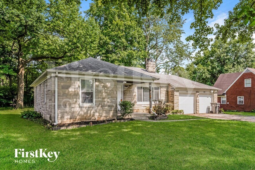 Building Photo - 2825 Kessler Blvd Dr