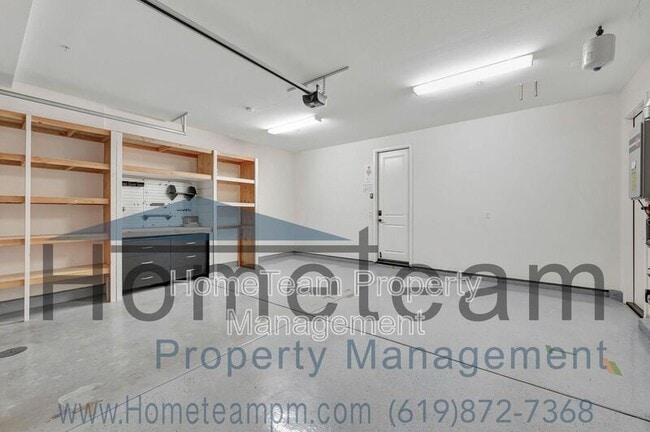 Building Photo - 1111 Calle Deceo