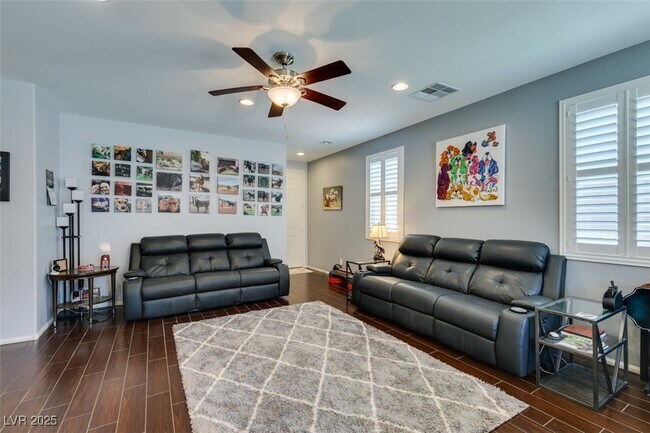 Building Photo - 7859 Shoreline Ridge Ct