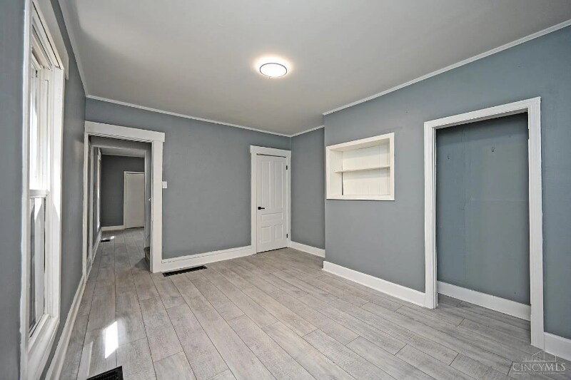Building Photo - 26-28 Boltin St