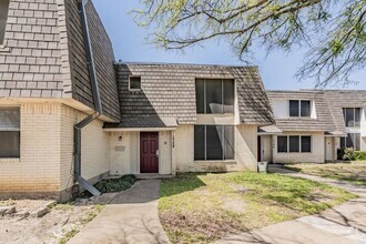 Building Photo - 1758 Belshire Ct