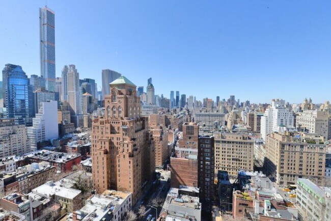 Building Photo - 1 bedroom in New York NY 10065