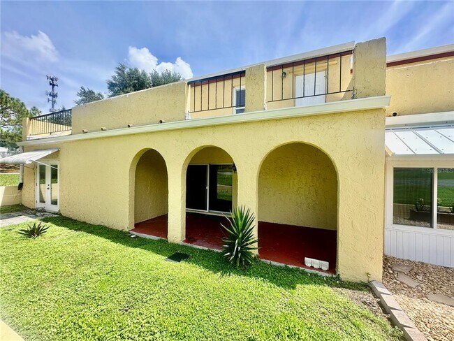 Building Photo - 5850 Cypress Gardens Blvd