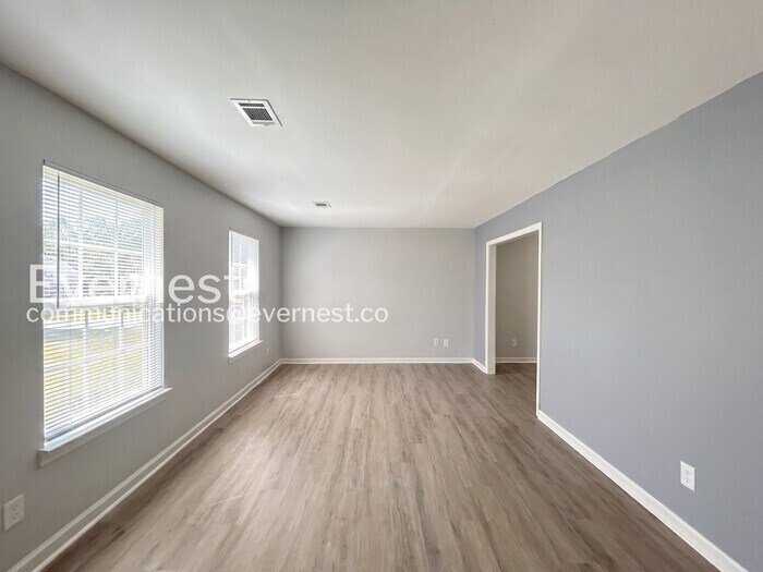 Building Photo - 1533 Northcut Ct