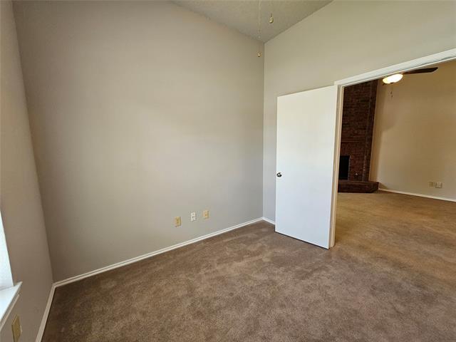 Building Photo - 452 Chestnut Ln