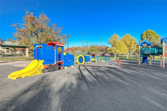 Building Photo - 10249 Wisteria Hills Ct