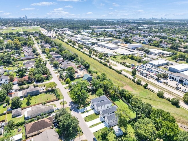 Building Photo - 4713 Talina Way