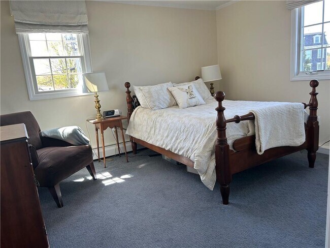 Building Photo - 67 Esmond Ave