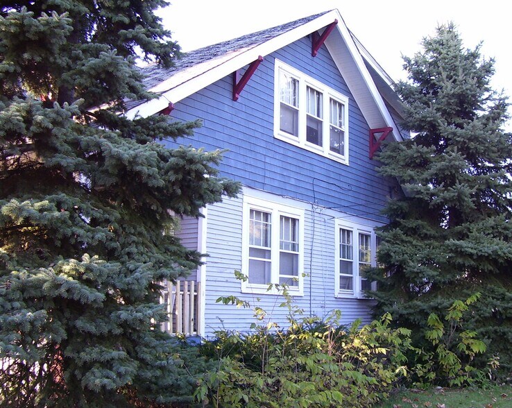 Building Photo - 502 W Main St