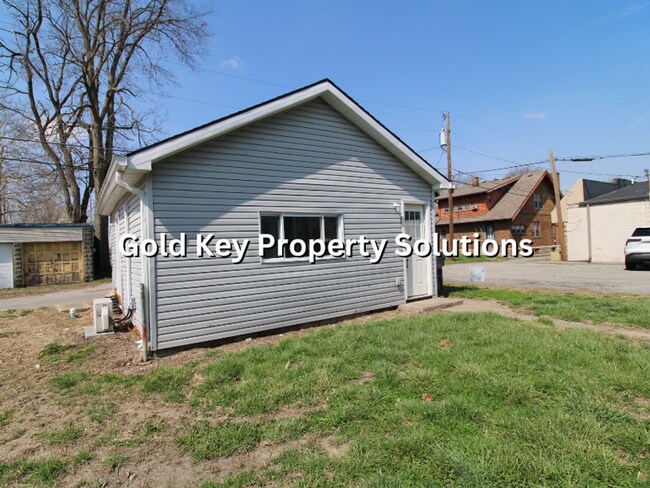 Building Photo - 1413 Walnut St