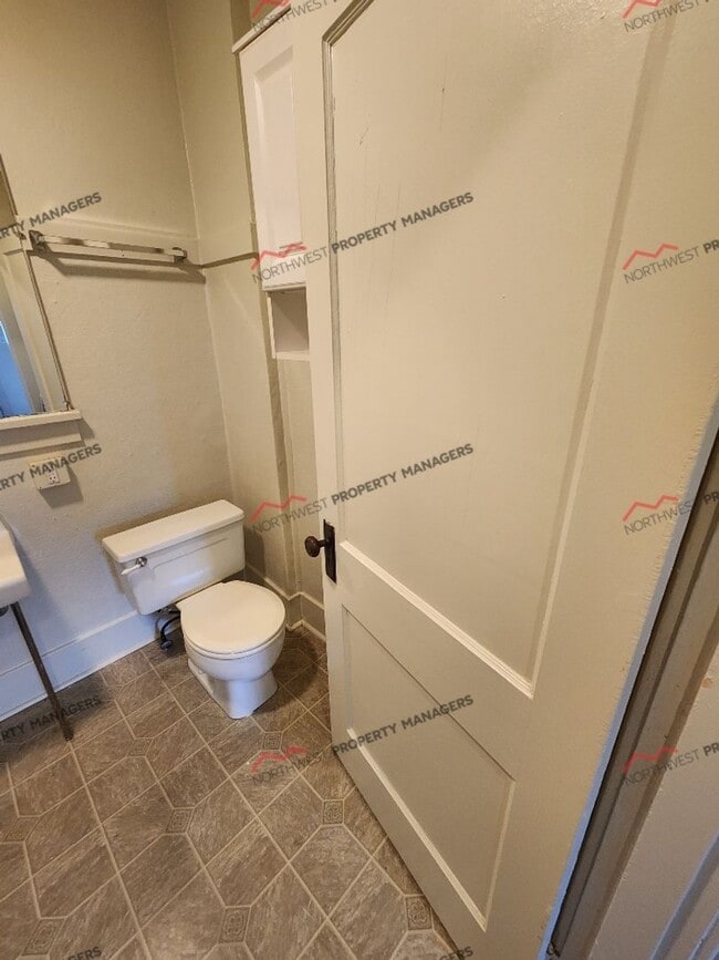 Building Photo - STATUS: AVAILABLE  | R209A | $1795