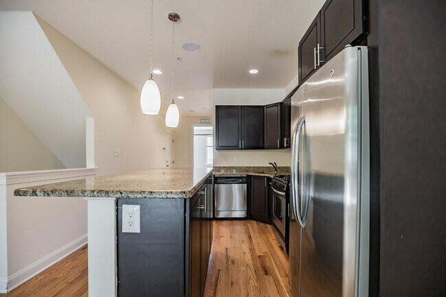 Building Photo - 1619 Ogden St