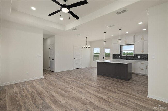 Building Photo - 3005 Rio Red Cir