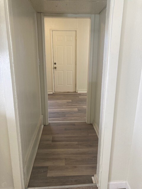 Building Photo - 627 Fairholm Ave