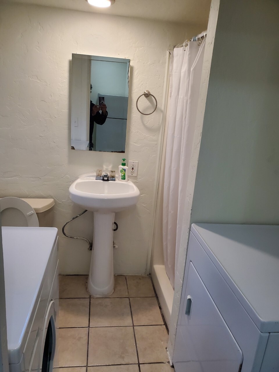 Bathroom/Laundry - 409 Alturas Ave