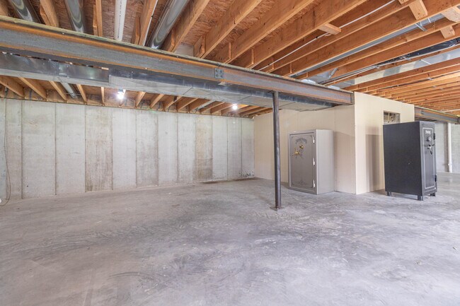 Building Photo - 7700 N Ballew Rd