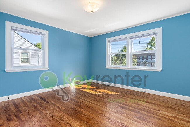 Building Photo - 355 Watchung Ave