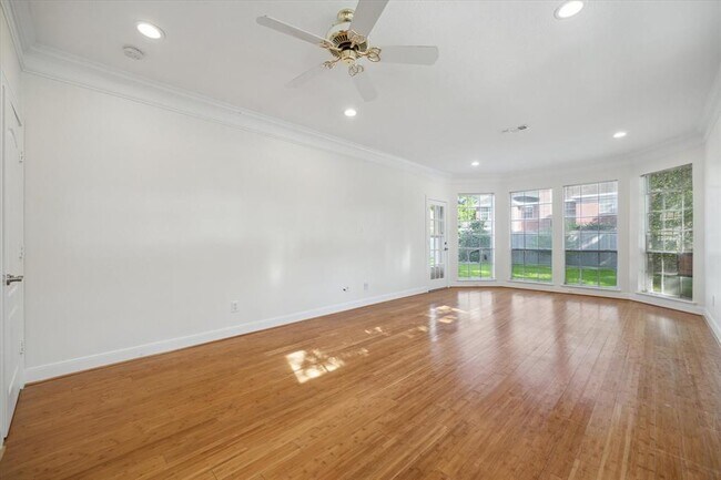 Building Photo - 30 Watermill Pl