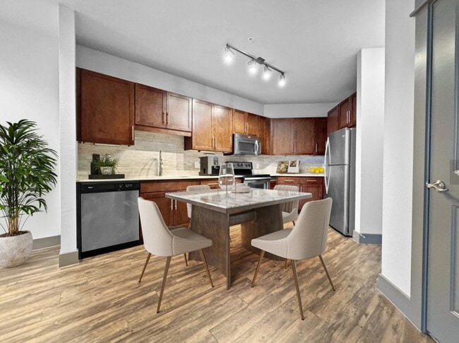 Building Photo - 2910 Milam St