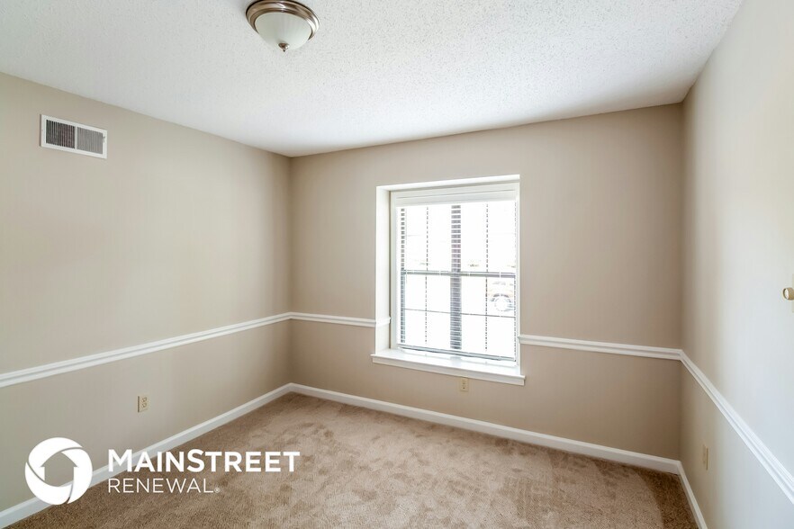 Building Photo - 6755 Cleary Dr