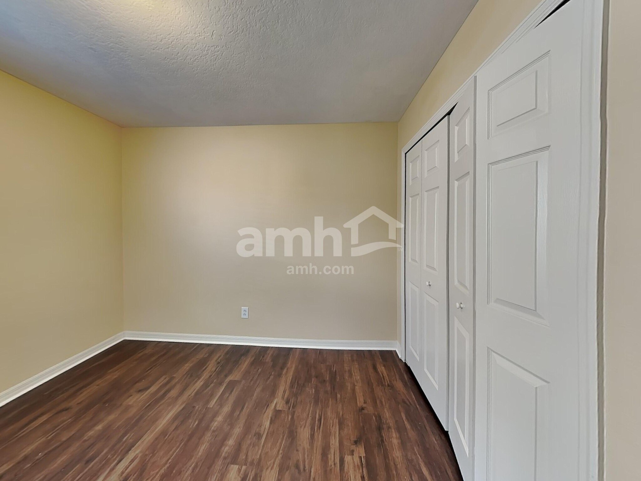 Building Photo - 4021 Kingsfield Dr