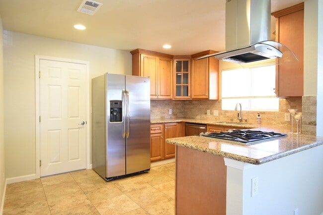 Building Photo - Remodeled and Charming 3 Bedroom 2 Bath Santa Clara Home!