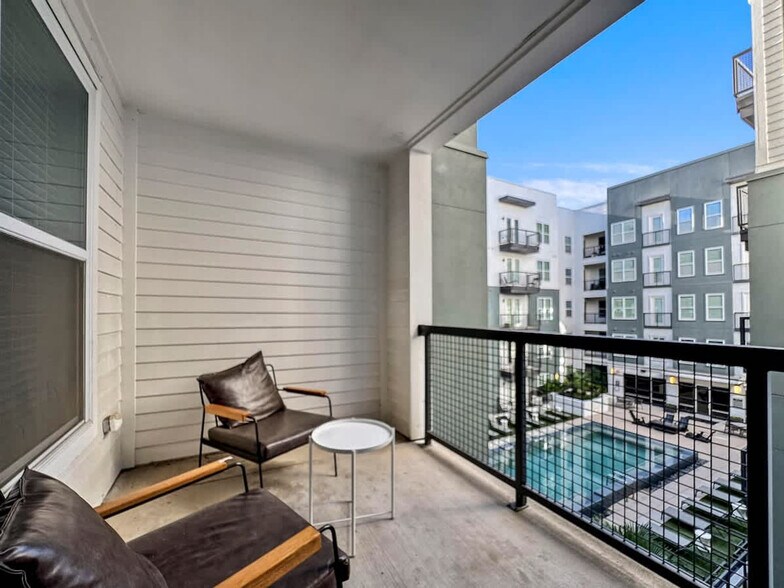 Building Photo - 3021 Routh St
