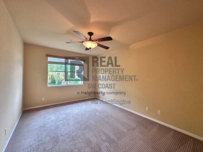 Building Photo - 13911 Lake Mahogany Blvd