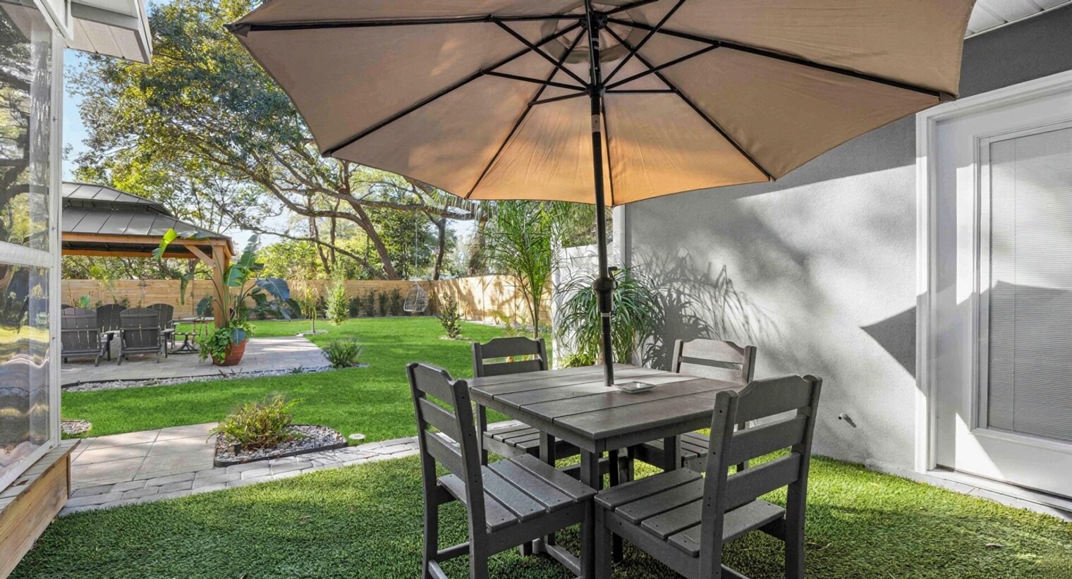 Building Photo - 116 Second Avenue Southwest-SI ID1502035P