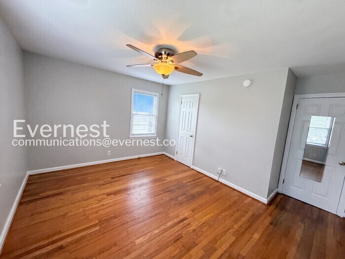 Building Photo - 106 Acton Ave